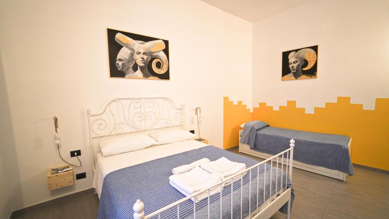 Neapolitan Flat * Nápoles